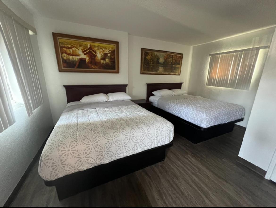 Flamingo Motel - San Ysidro サンディエゴ エクステリア 写真